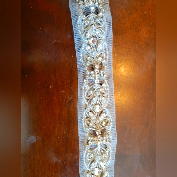 Headband - Picture 1 of 4